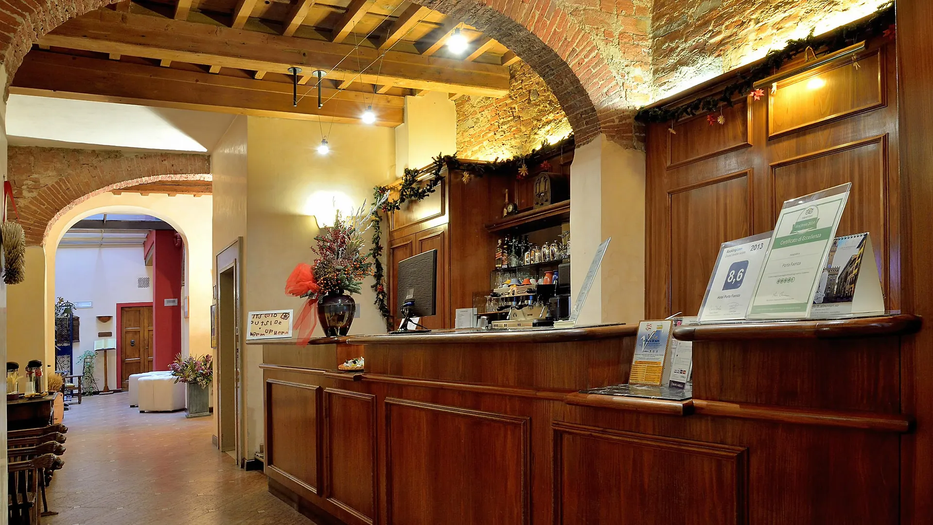 Hotel Porta Faenza Florence 3*,